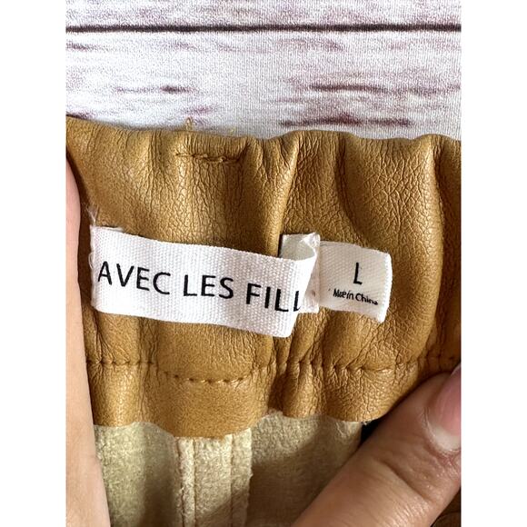 Avec les Filles Anthropologie Camel Faux Leather Straight Crop Pants Size Large - Picture 11 of 12